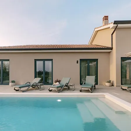 Modern Noor Near Porec By Istrabook Labinci
