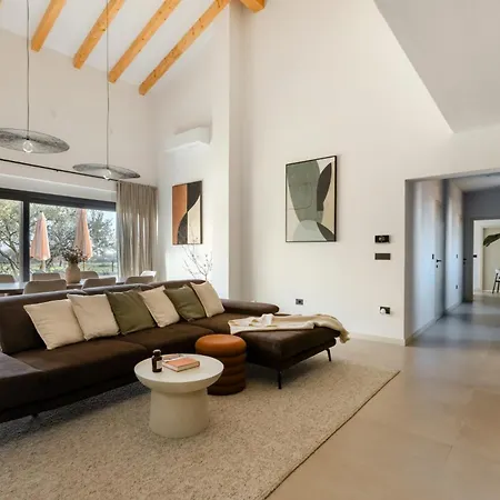 Modern Noor Near Porec By Istrabook *